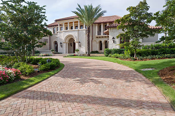 Best Driveway Pavers Near Me  in Combined Locks, WI